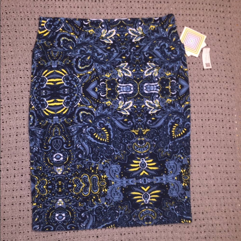 LulaRoe Cassie Skirt XL Blue & Yellow